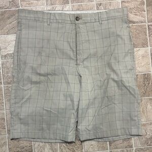 Greg Norman Collection Light Gray Plaid Shorts